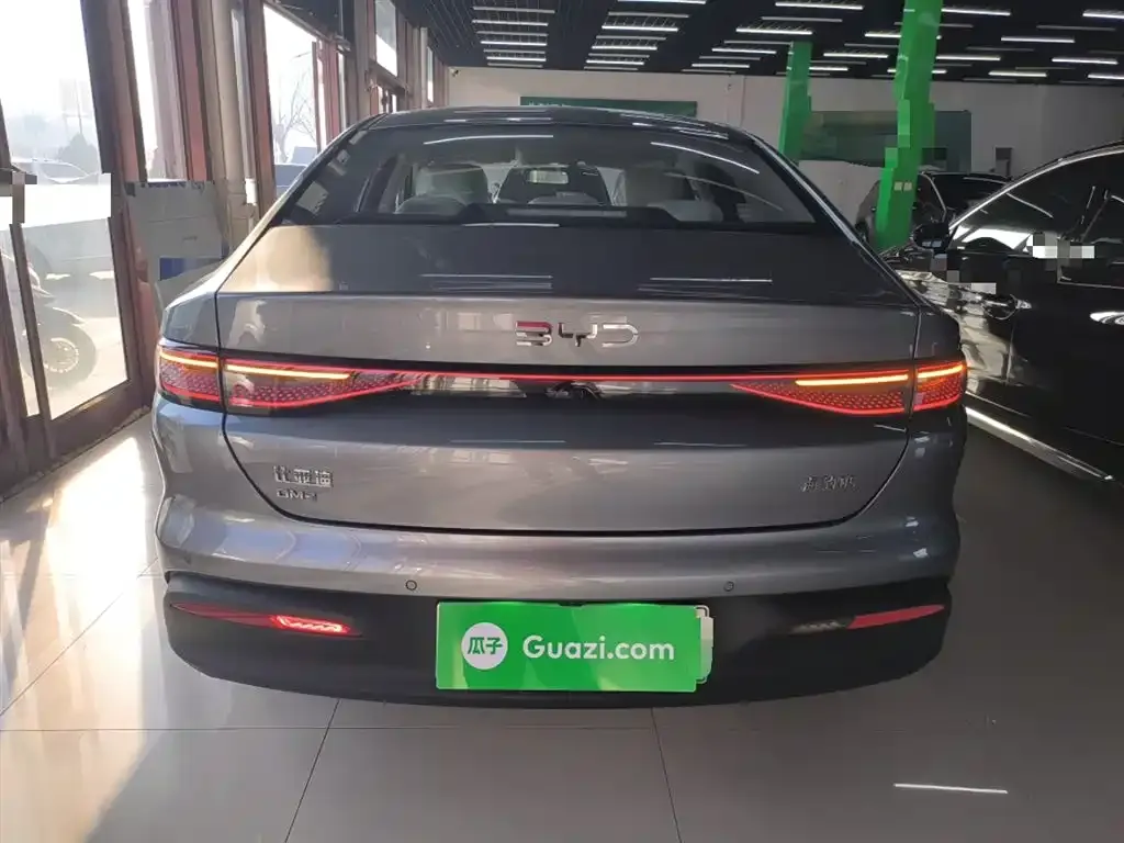 BYD Seal 05 DM-i — фото 8