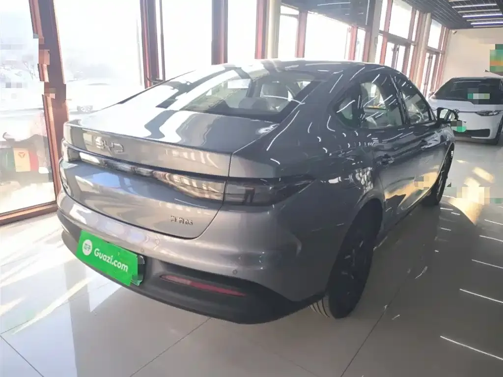 BYD Seal 05 DM-i — фото 4