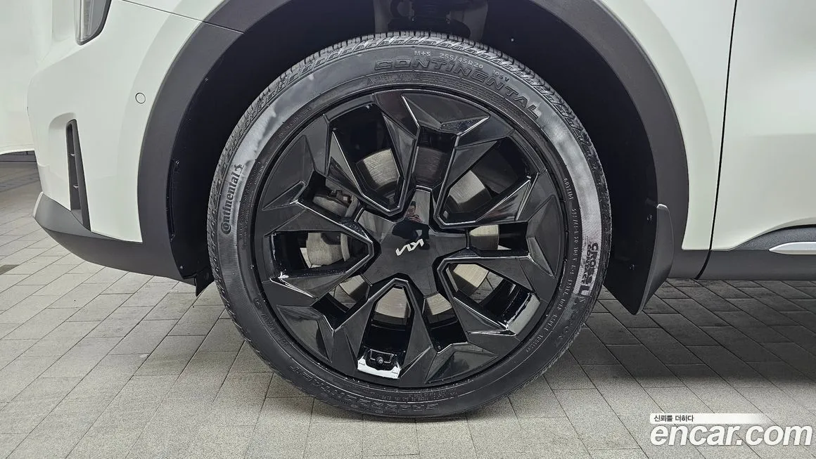Kia Sorento — фото 7