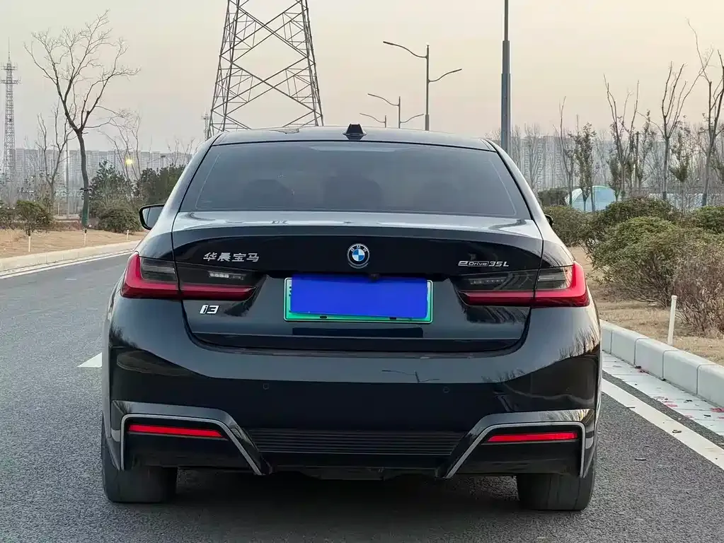 BMW i3 — фото 7