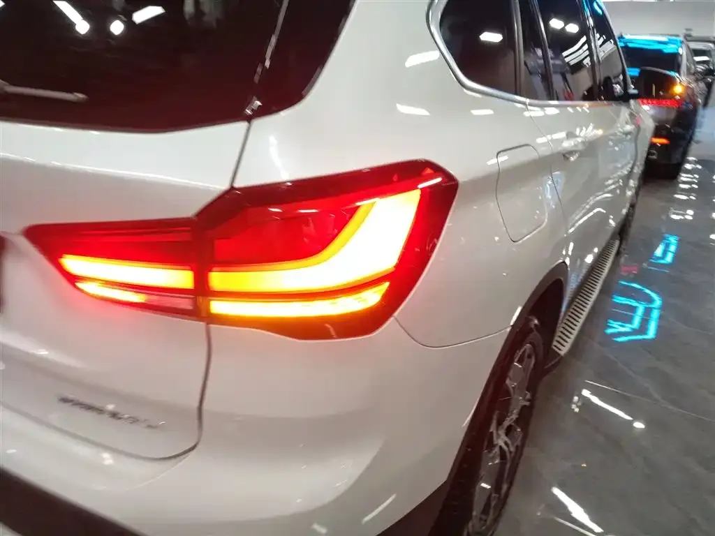 BMW X1 2021 из CN, фото 3