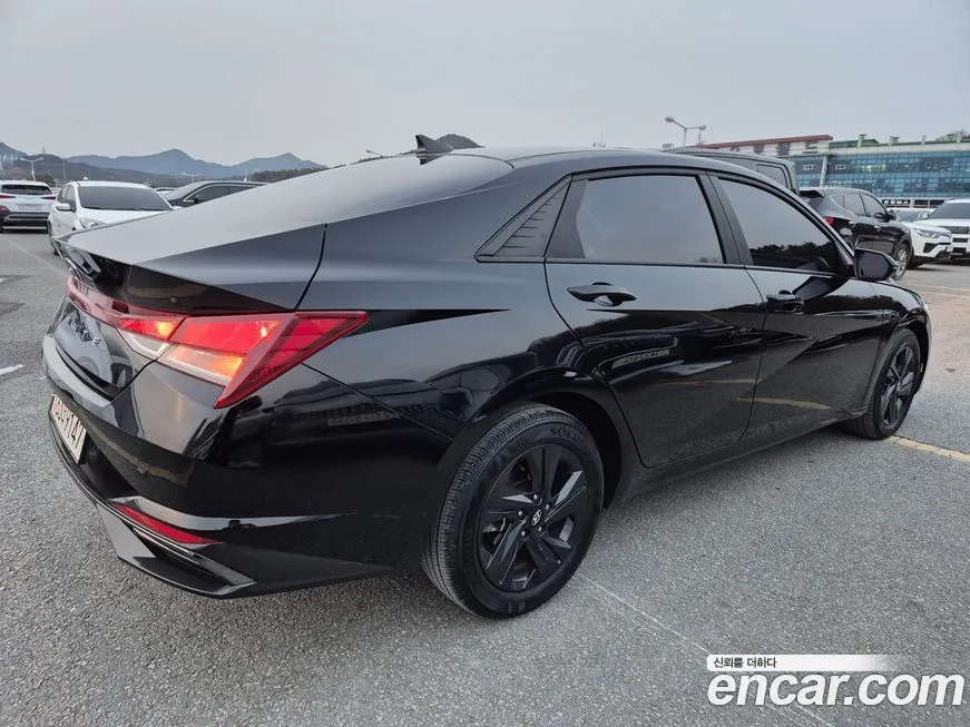 Hyundai AVANTE — фото 5