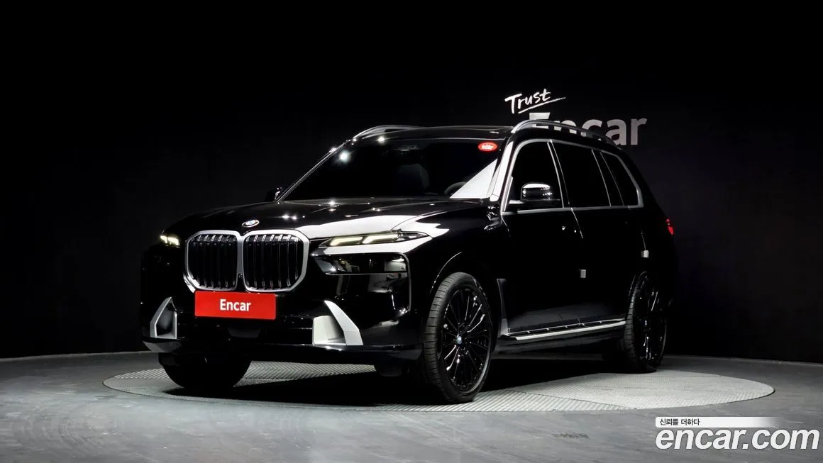 BMW X7 — фото 1