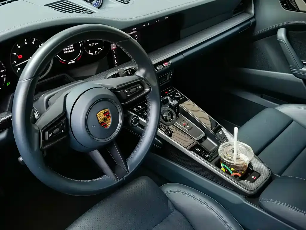 Porsche 911 2023 из CN, фото 9