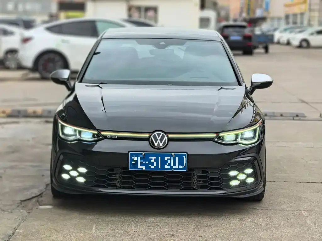 Volkswagen Golf GTI 2023 из CN, фото 3