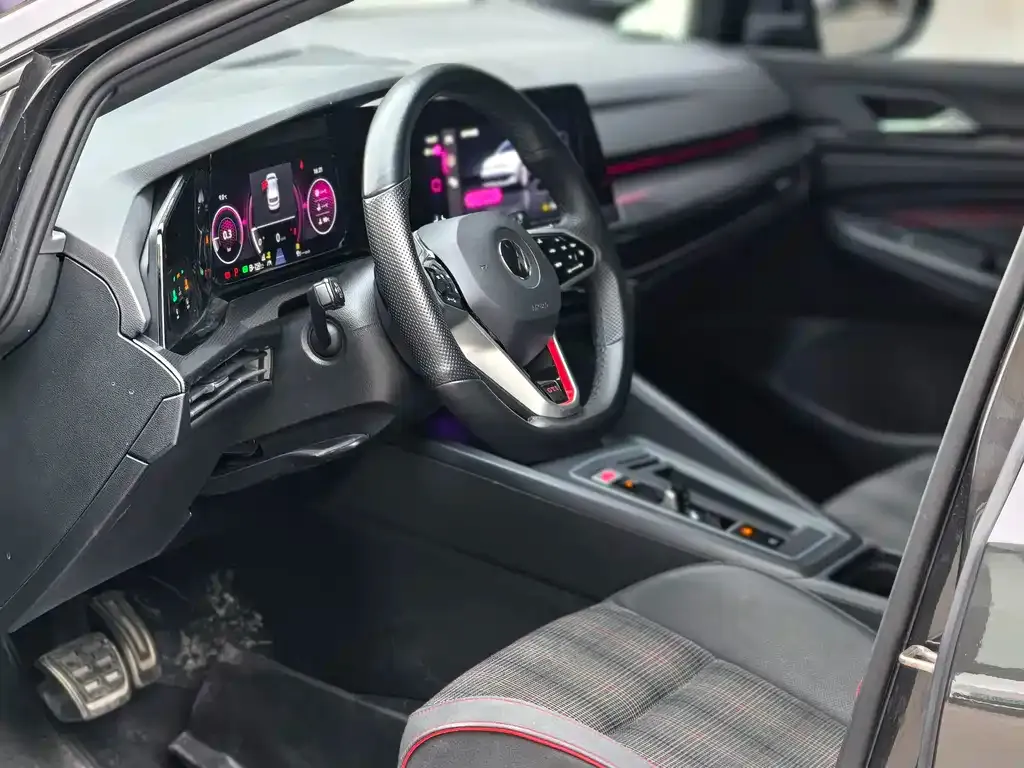Volkswagen Golf GTI 2023 из CN, фото 6