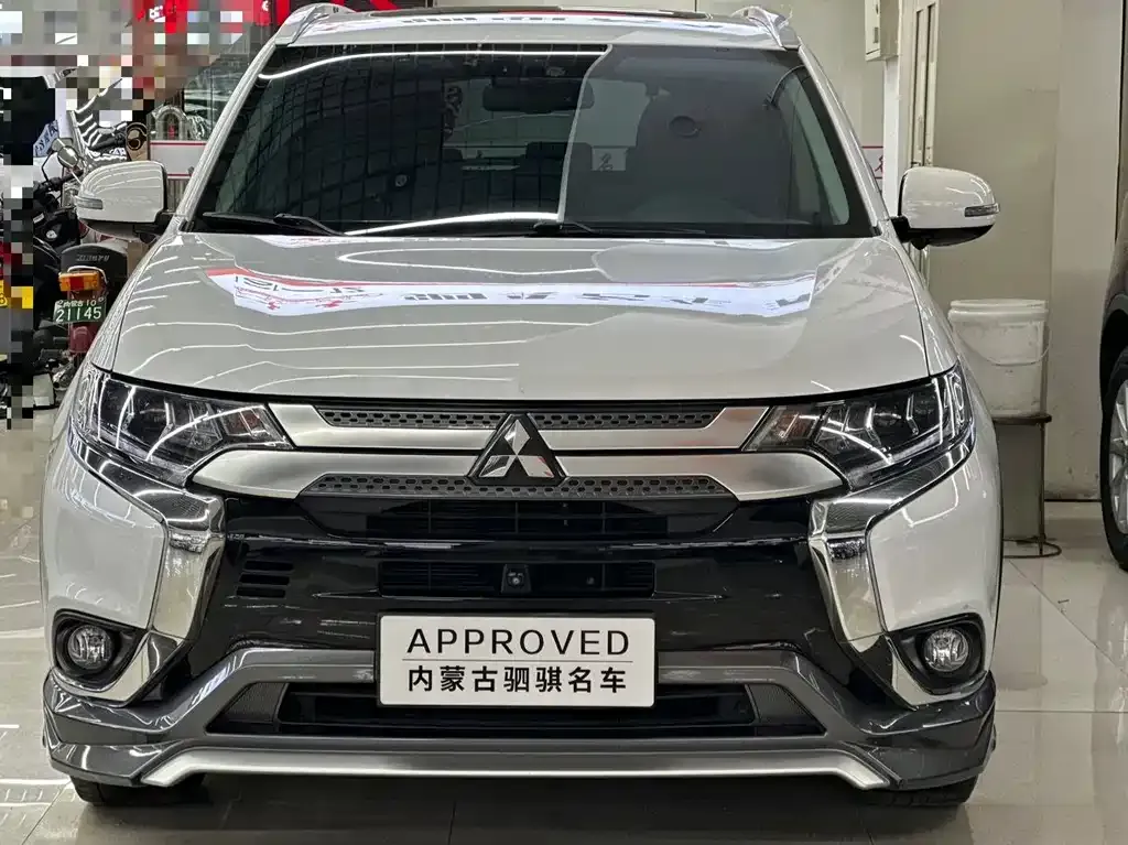 Mitsubishi Outlander 2021 из CN, фото 10