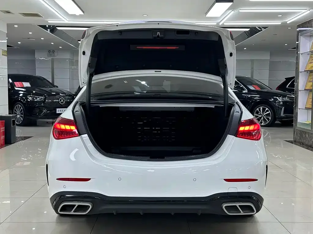Mercedes-Benz C-Class 2023 из CN, фото 5