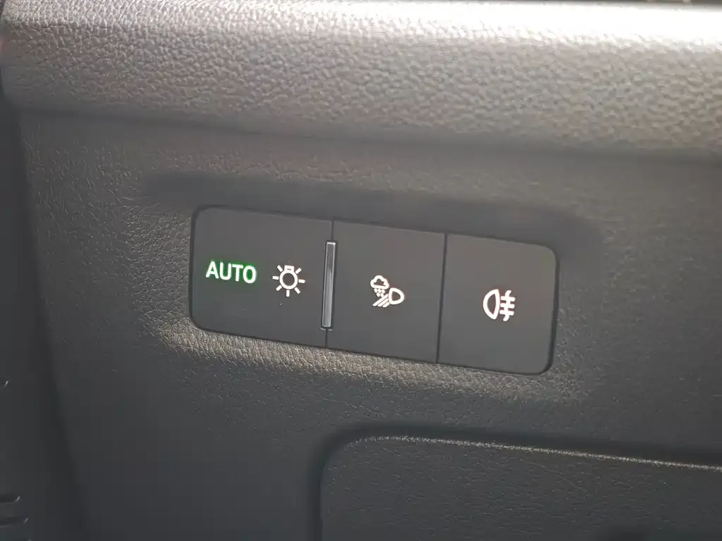 Skoda Octavia — фото 2