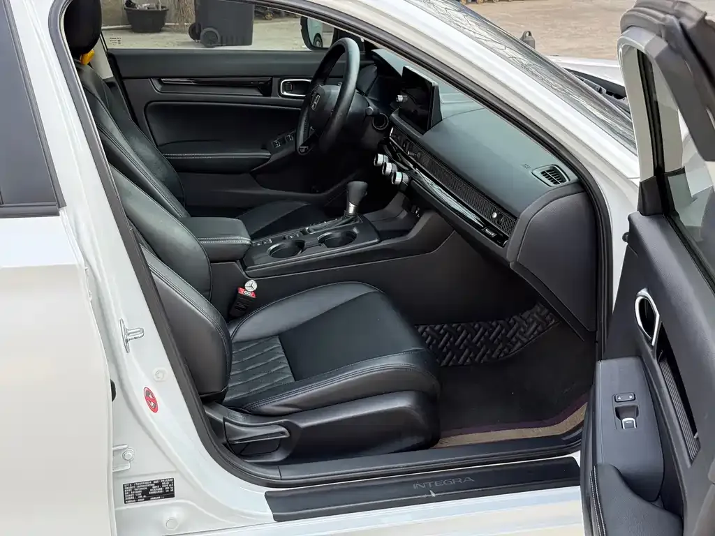 Honda Integra 2023 из CN, фото 5