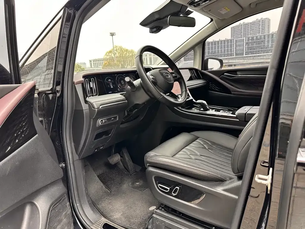 GAC Motor Trumpchi M8 — фото 8