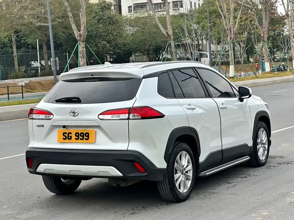 Toyota Corolla Cross 2024 из CN, фото 9