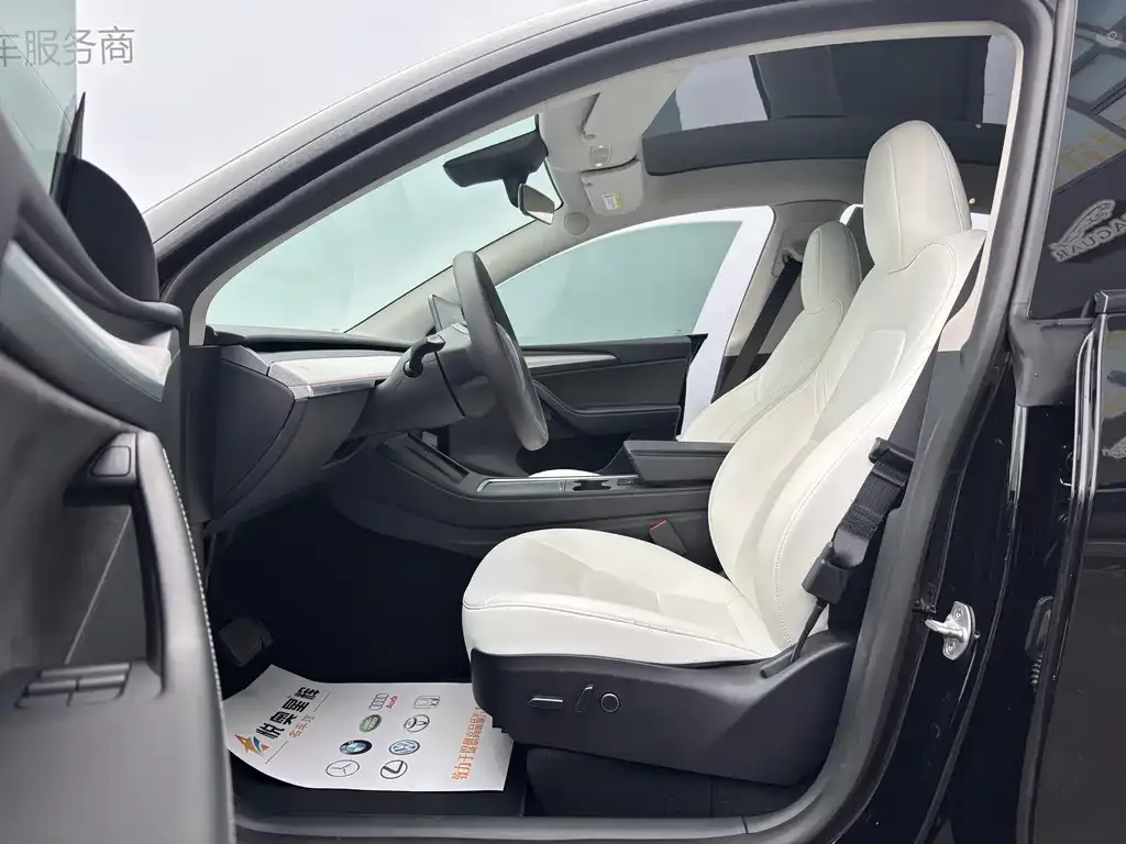 Tesla Model Y 2024 из CN, фото 10