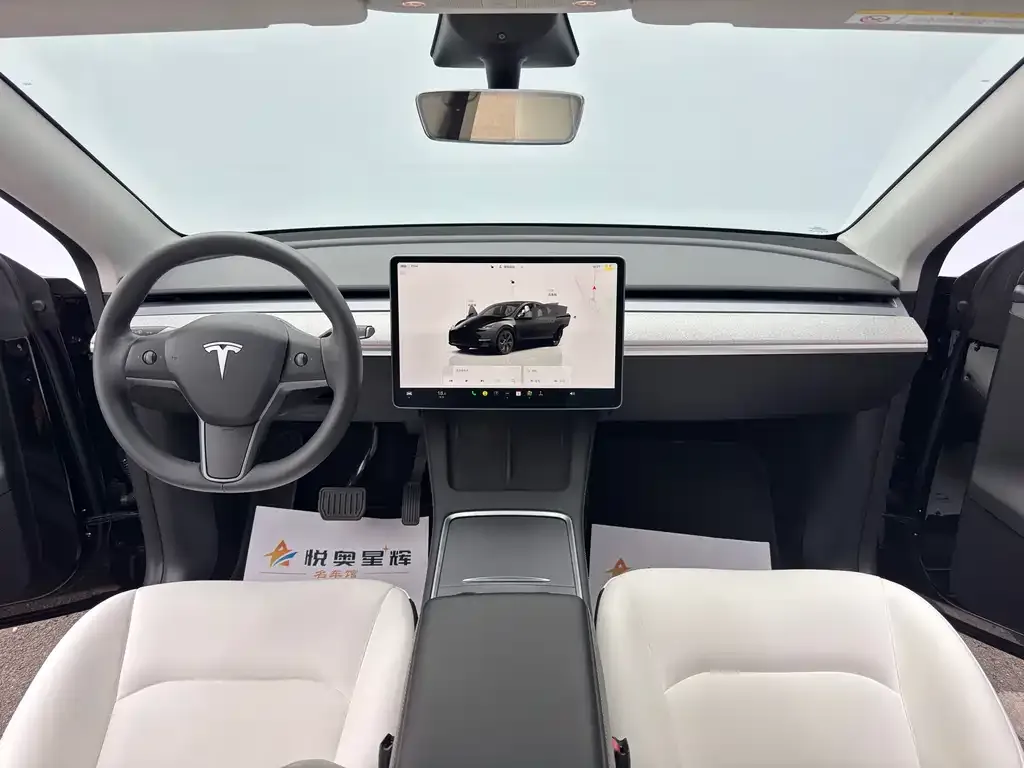 Tesla Model Y 2024 из CN, фото 5