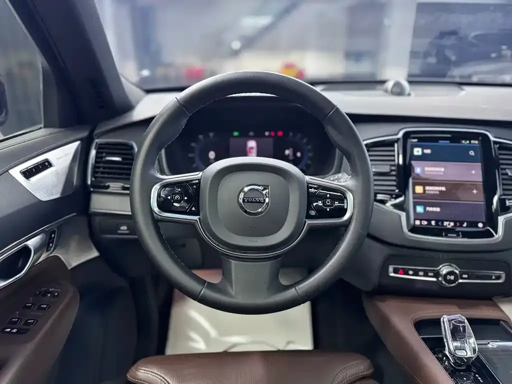 Volvo XC90 2023 из CN, фото 2