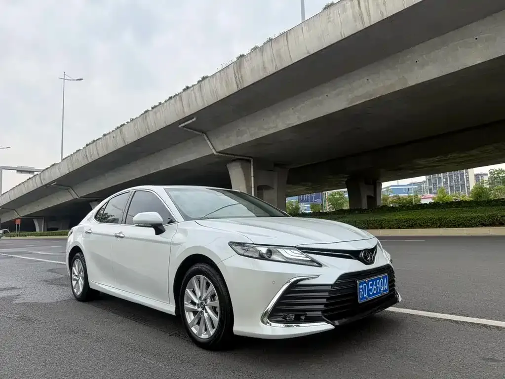 Toyota Camry 2022 из CN, фото 4