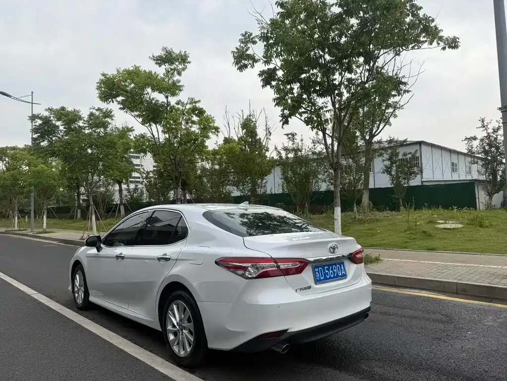 Toyota Camry 2022 из CN, фото 8