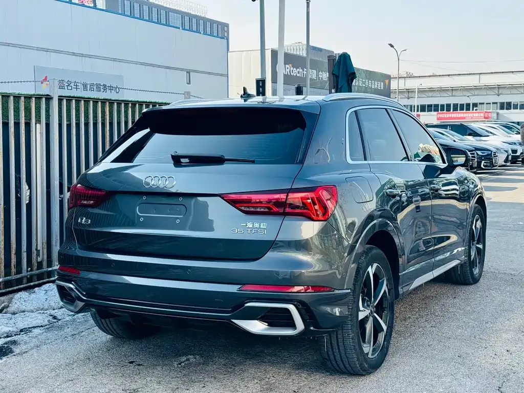 Audi Q3 — фото 4