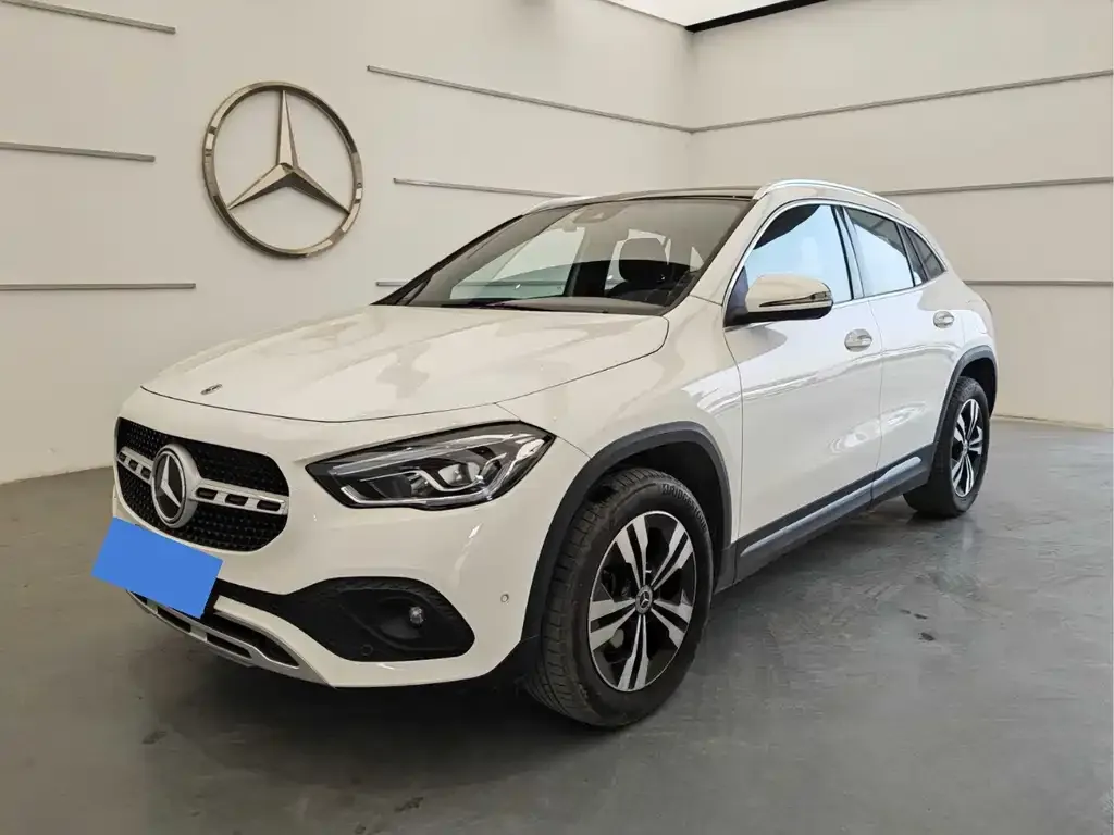 Mercedes-Benz GLA 2023 из CN, фото 1