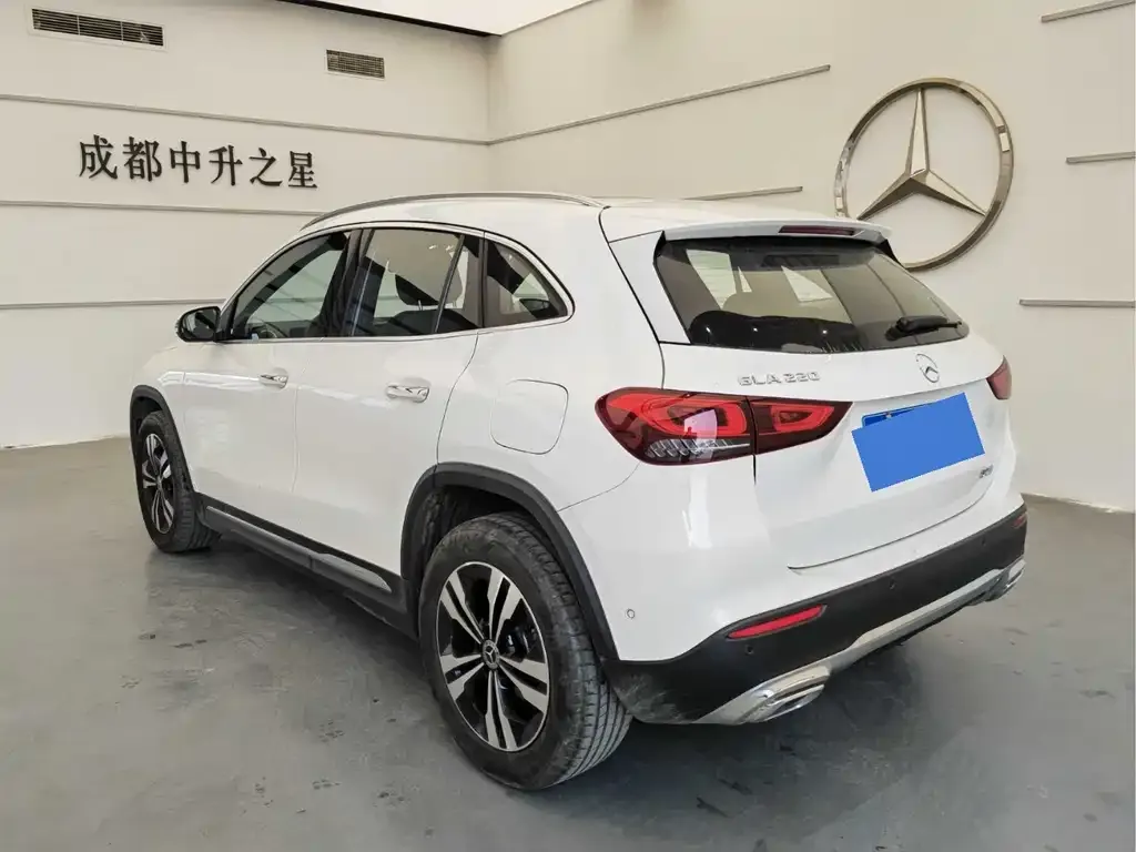 Mercedes-Benz GLA 2023 из CN, фото 3