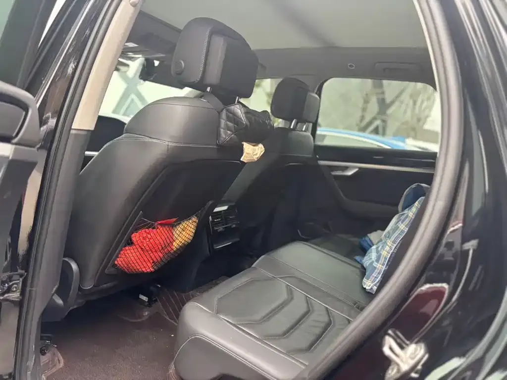 Volkswagen Touareg 2022 из CN, фото 3