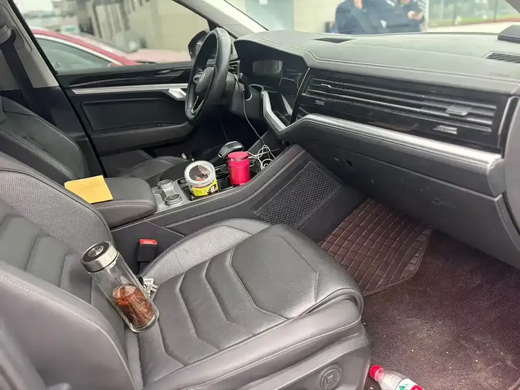 Volkswagen Touareg 2022 из CN, фото 4