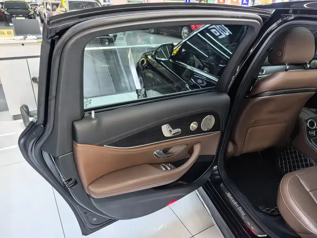 Mercedes-Benz E-Class 2022 из CN, фото 7