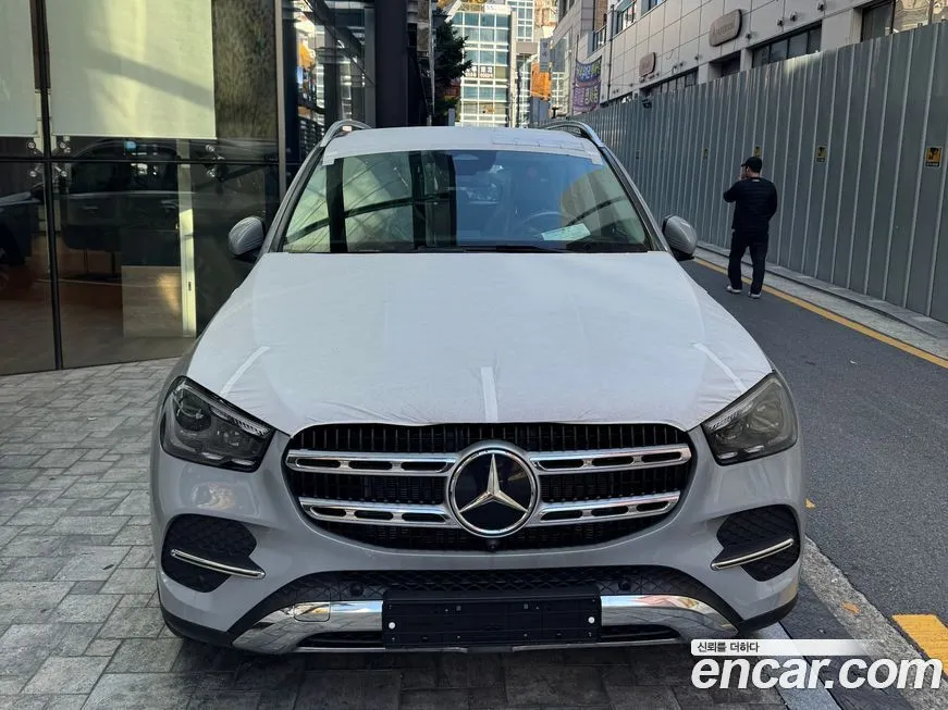 Mercedes-Benz GLE-Class — фото 1