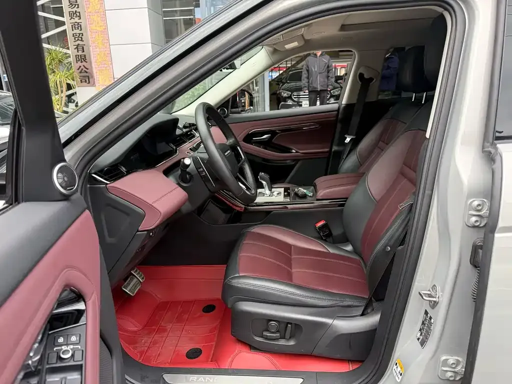 Land Rover Evoque 2023 из CN, фото 4