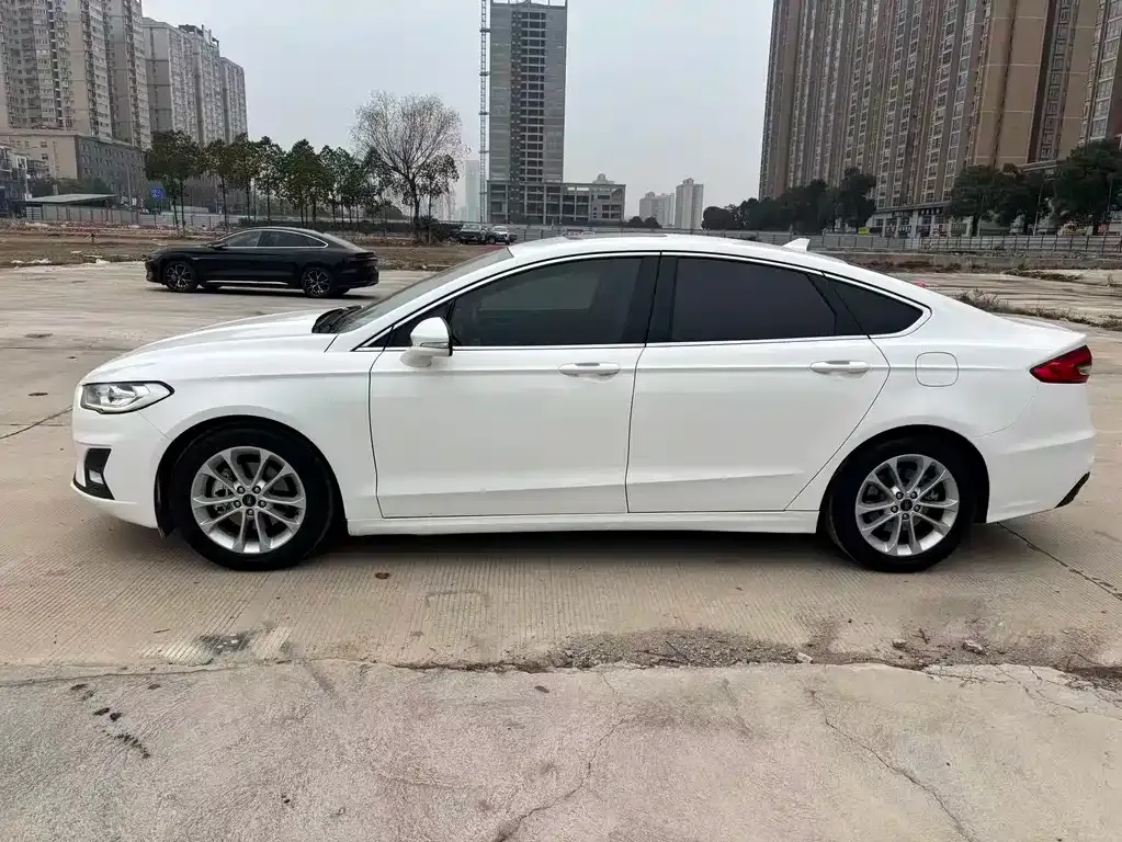 Ford Mondeo 2021 из CN, фото 10