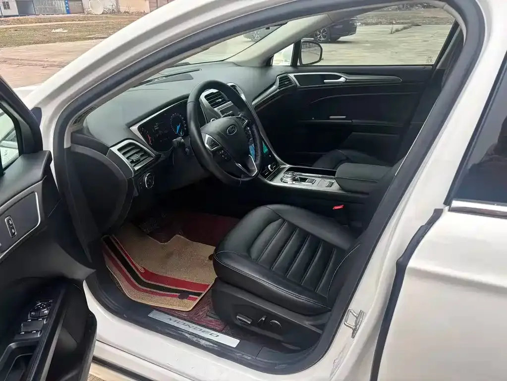 Ford Mondeo 2021 из CN, фото 4
