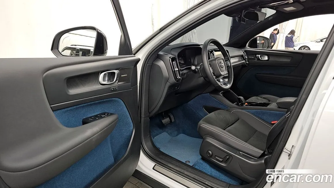Volvo XC40 2024 из KR, фото 9
