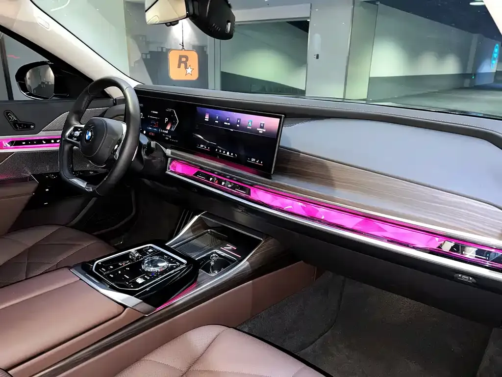 BMW 7 Series 2023 из CN, фото 6