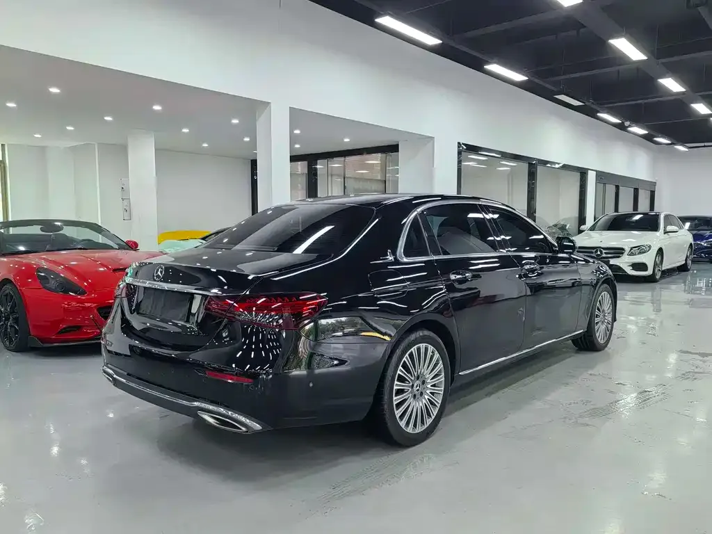 Mercedes-Benz E-Class 2022 из CN, фото 3