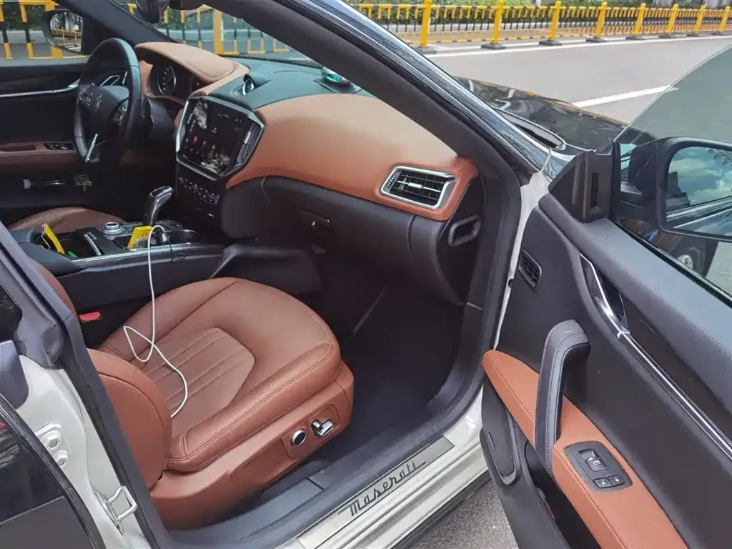 Maserati Ghibli 2021 из CN, фото 5