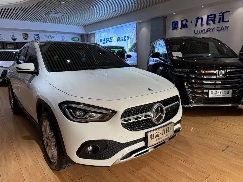 Mercedes-Benz GLA — фото 10