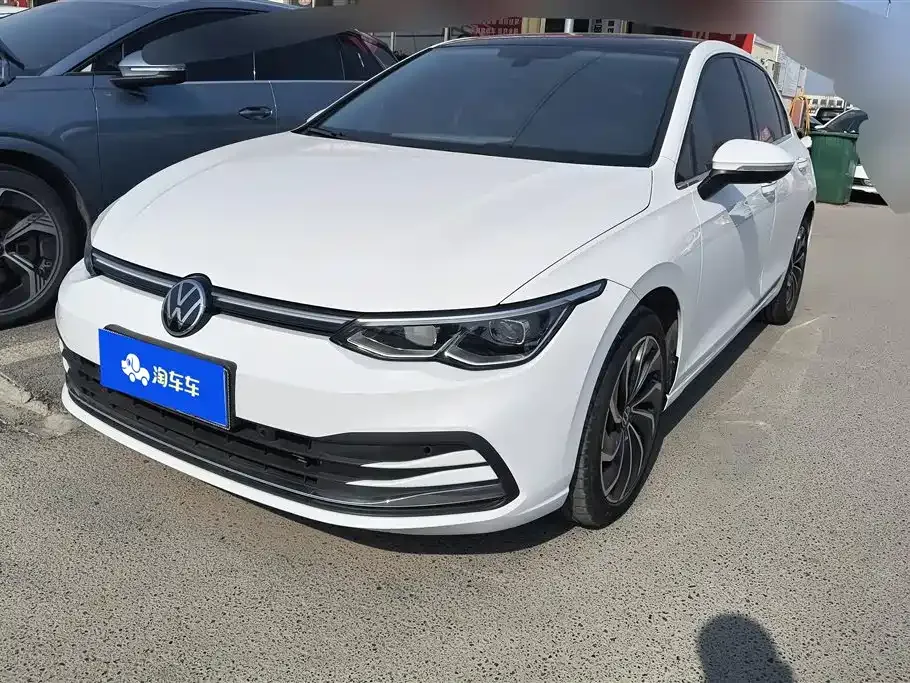 Volkswagen Golf 2023 из CN, фото 1