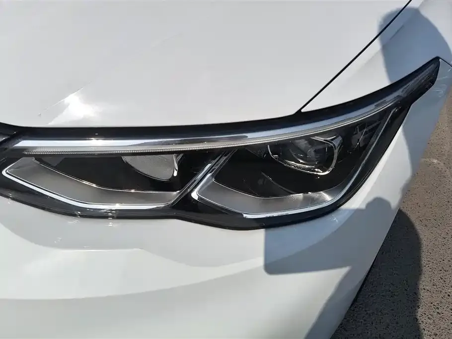 Volkswagen Golf 2023 из CN, фото 6