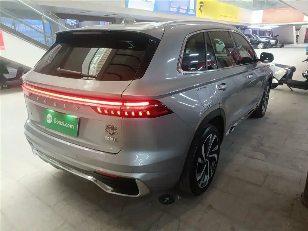 Geely Xingyue L — фото 10