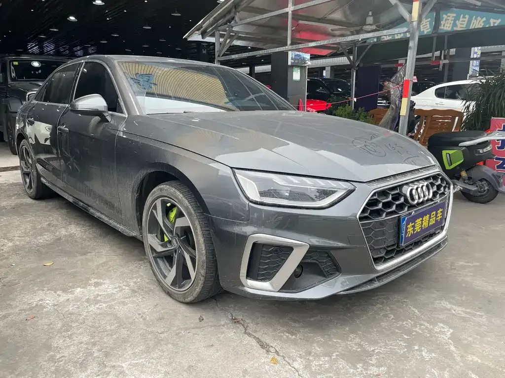 Audi A4L 2022 из CN, фото 6