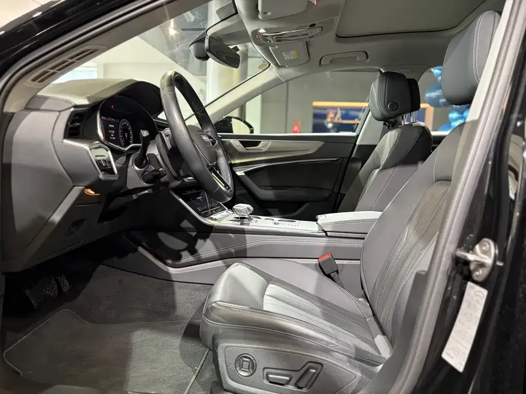 Audi A6 (Import) 2024 из CN, фото 7