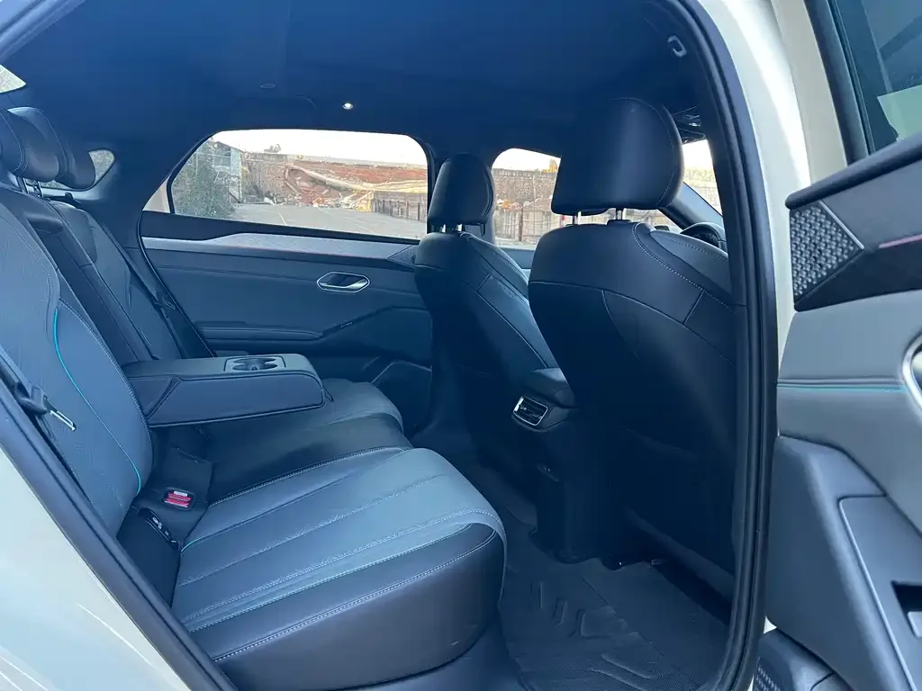 BYD Qin L 2025 из CN, фото 3