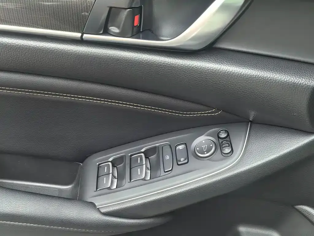 Honda Accord — фото 4