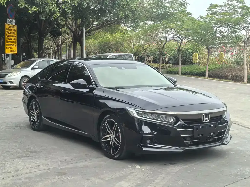 Honda Accord — фото 6