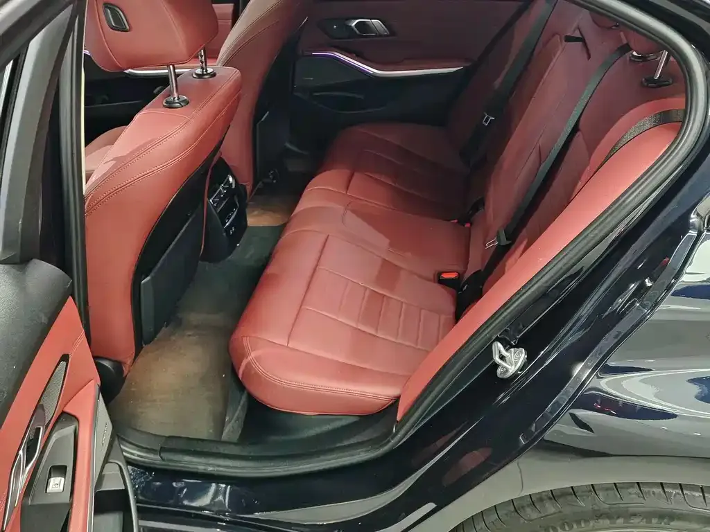 BMW 3 Series 2021 из CN, фото 6