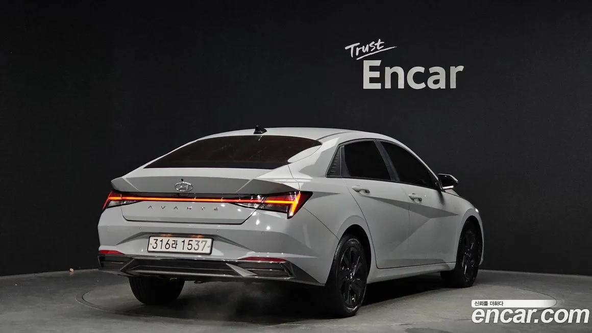 Hyundai AVANTE — фото 2
