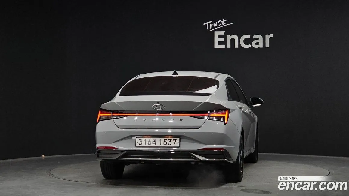 Hyundai AVANTE — фото 3