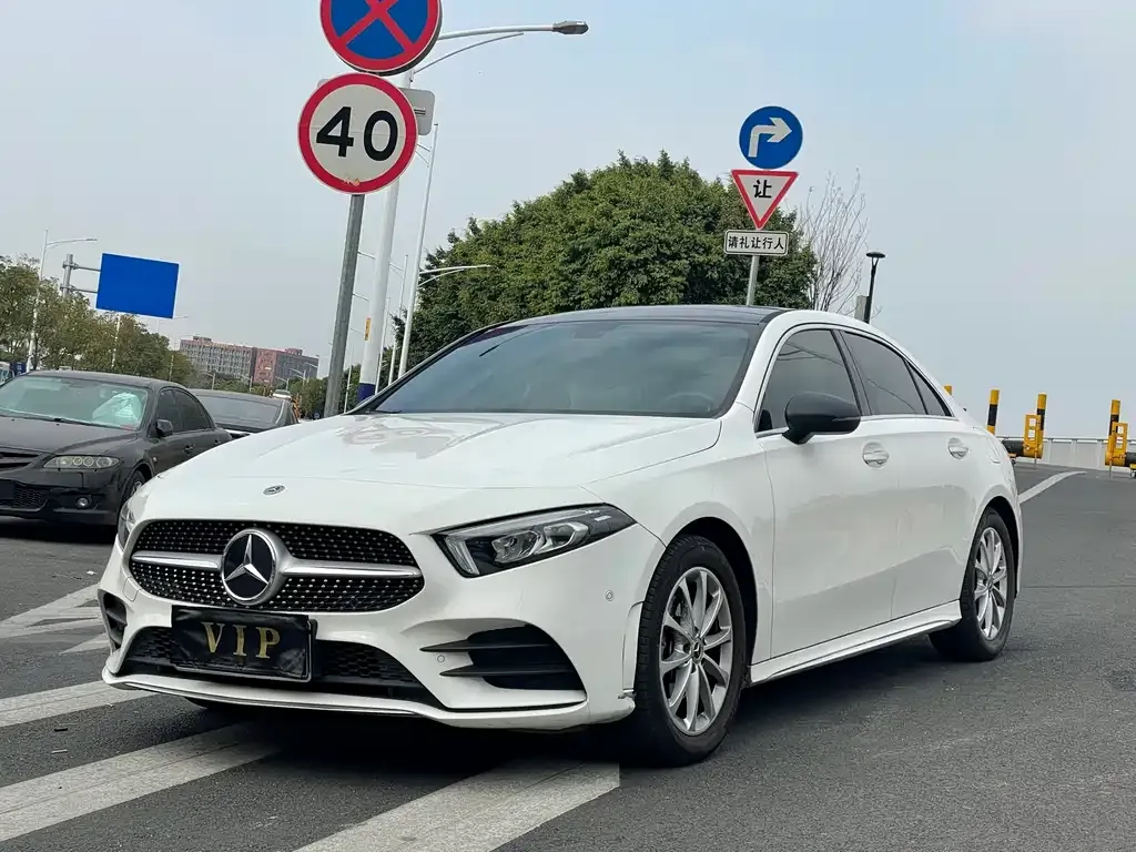 Mercedes-Benz A-Class — фото 1