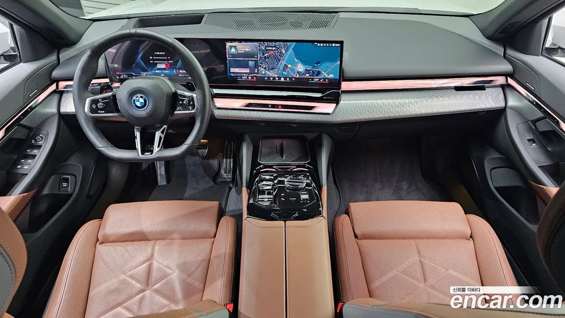 BMW 5-Series 2025 из KR, фото 10
