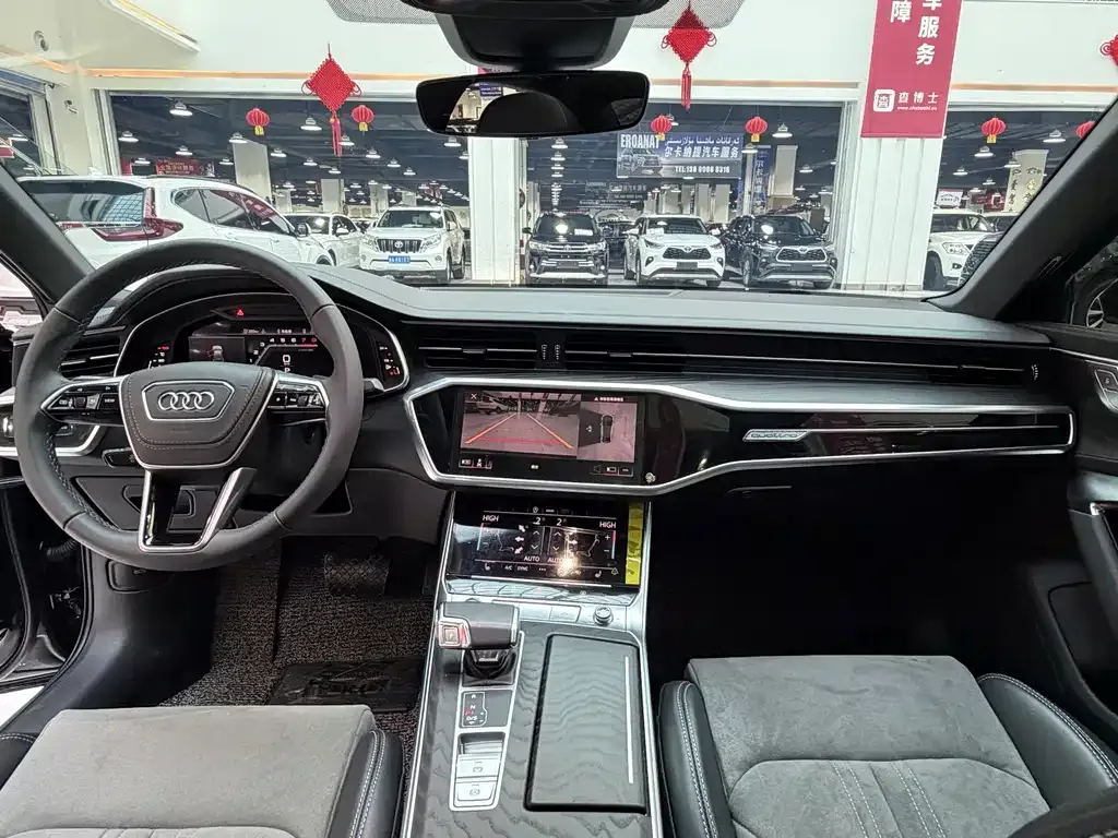 Audi A6L — фото 10